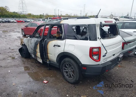 2021 Ford Bronco Sport Big Bend z USA, uszkodzony, nr VIN 3FMCR9B67MRB24681